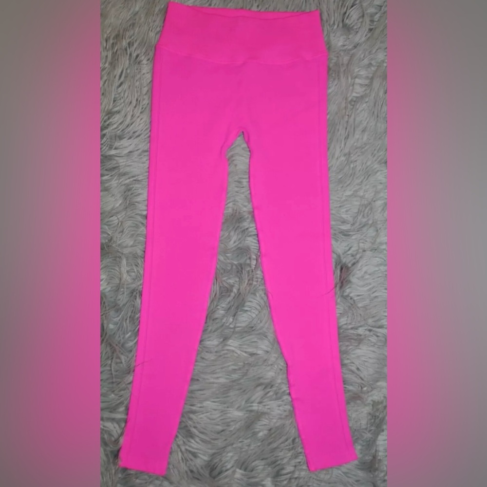 NUX Hot Pink Seamless Athletic Leggings size M NWOT